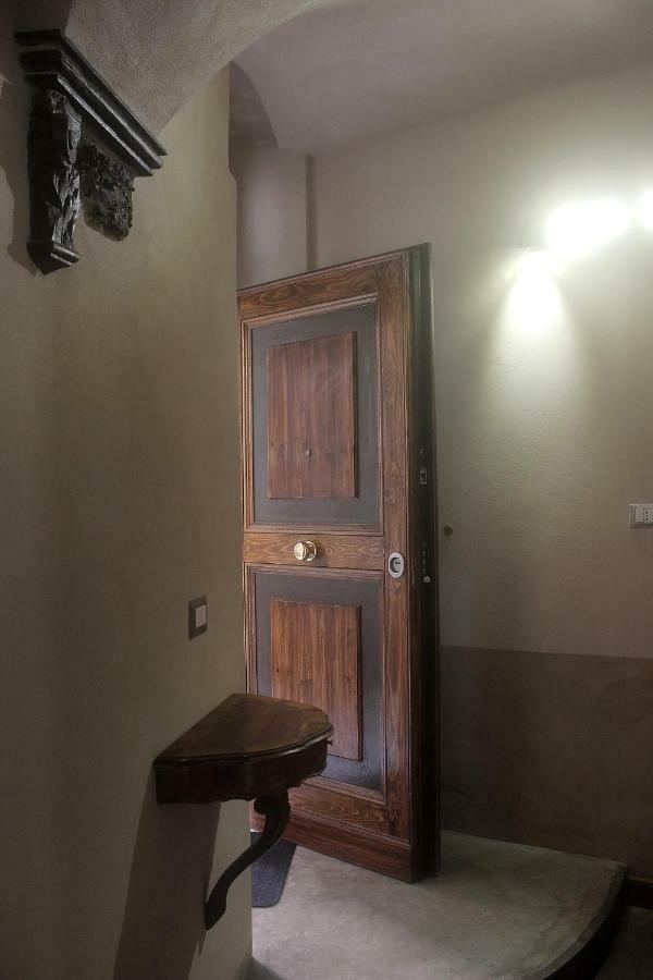 Lovingenoa - Antico Convento Apartment Bagian luar foto